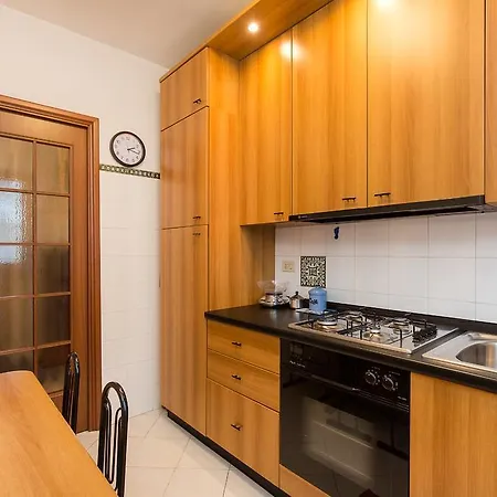 Sanzio Apartamento *